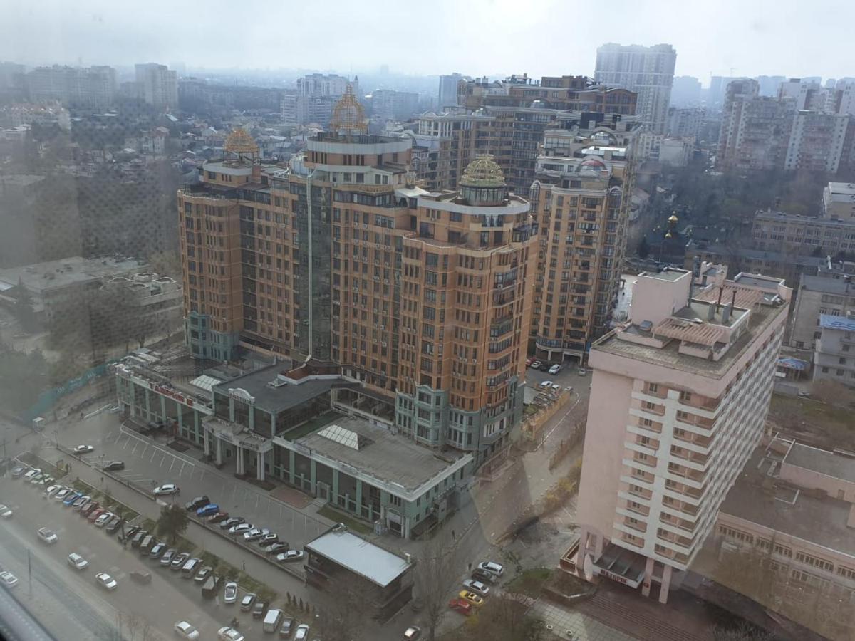 Sunny Apartments Near The Sea On Genuezskaya Odessa Buitenkant foto